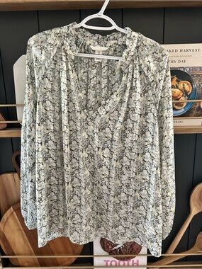 H&M Light Gray and Pale Green Floral V-Neck Blouse